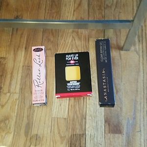 Make up forever trio